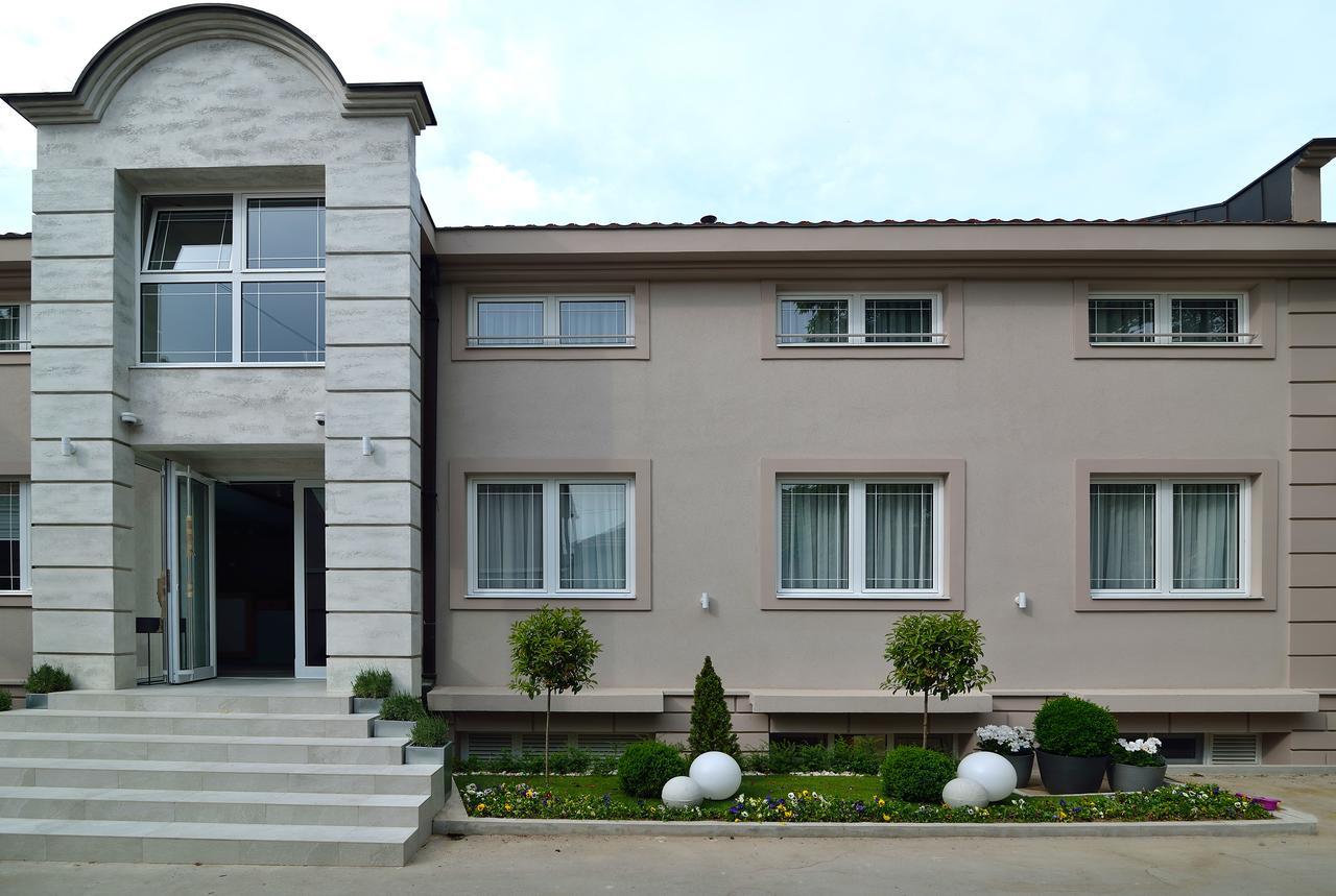 Garni Hotel D10 Belgrade Exterior photo